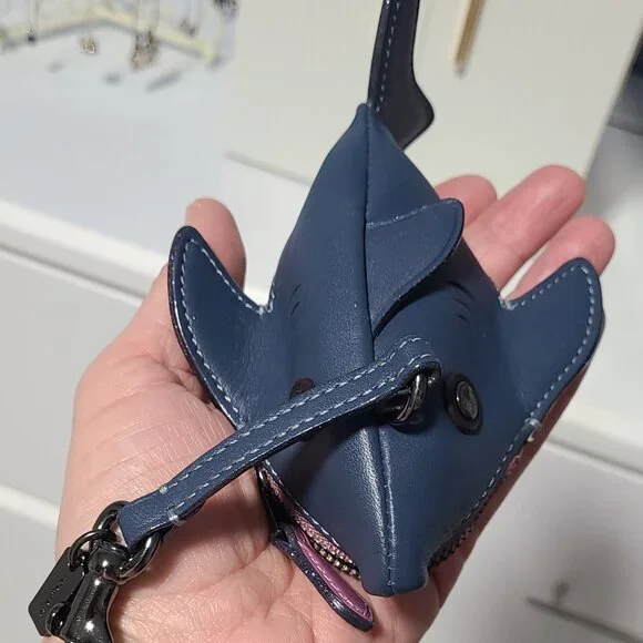 COACH Coin Purse - Picture 4 of 6